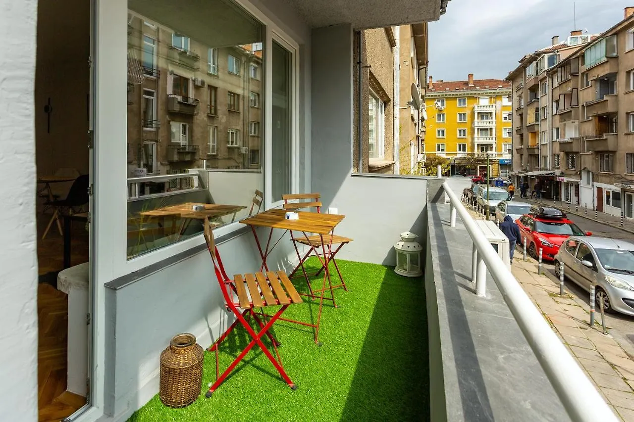 Sofia Downtown Boutique Apartment 0*,
