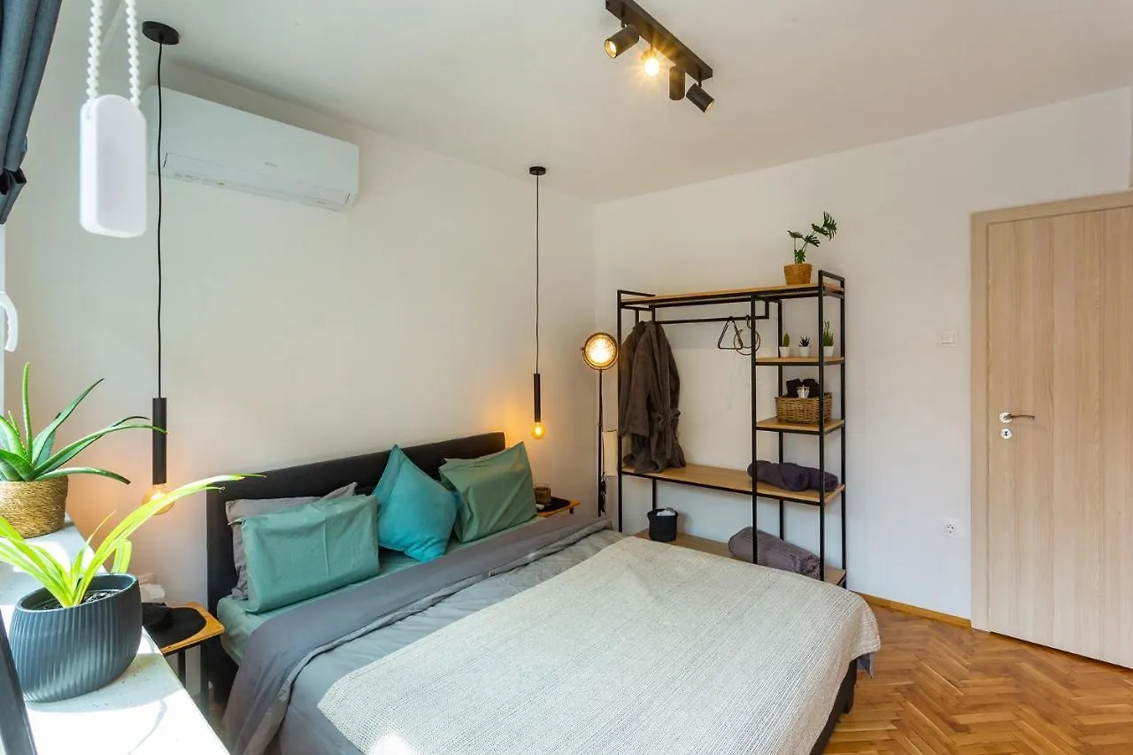 Sofia Downtown Boutique Apartment